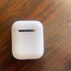 apple AirPod charging case の画像