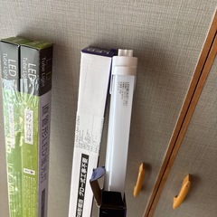 新品LED蛍光灯　40w 直管形　4本まとめての画像