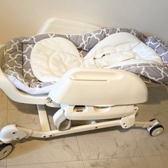 【値下げしました】☆コンビ☆新生児対応 ハイローチェア ネムリラ かわいいモロッカン柄カバー　テーブル・インナークッション付の画像