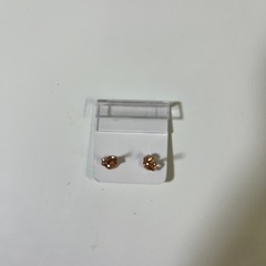 ピアス