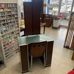三面鏡台　椅子付き　収納たっぷり　※2400010483219