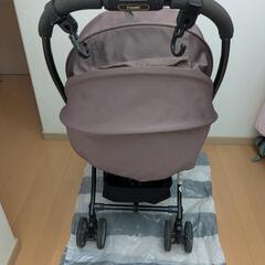 ⭐お値下げ⭐️【美品】 コンビ combi カルディア オート4キャス エッグショック

の画像