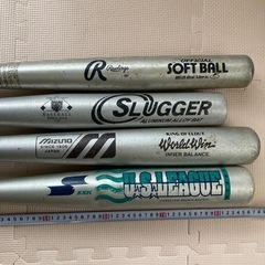 野球用金属バット4本の画像