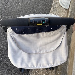 コンビのA型両対面式ベビーカー（スゴカルα4キャスcompactエッグショックHS スターナイトホワイト（WH175449））の画像