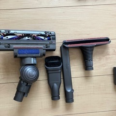 DysonＤC35コードレスクリーナー
掃除機難ありの画像