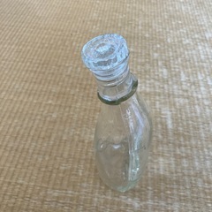 アンティーク　瓶の画像