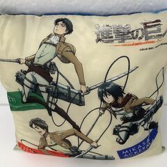 進撃の巨人　クッション　正方形　　No.192の画像