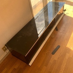 テレビボードの画像