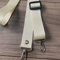 スマホショルダー ストラップ 白の画像