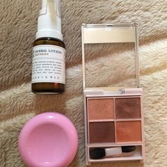 保留　アイシャドウ　ヘアワックス