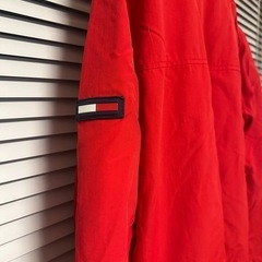 Tommyのレッドジャケットの画像