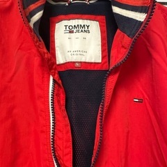 Tommyのレッドジャケットの画像