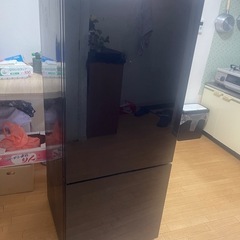 シンプルで使いやすい冷蔵庫ブラック