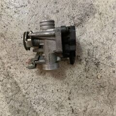 ☆GARAGE-ECO☆D1-002中古パーツ  ホンダ　トゥディ　スロットルボディーの画像