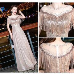 スパンコールが美しい シンプルオシャレなお袖ありロングドレスの画像