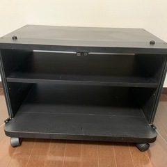 キャスター付き収納棚の画像