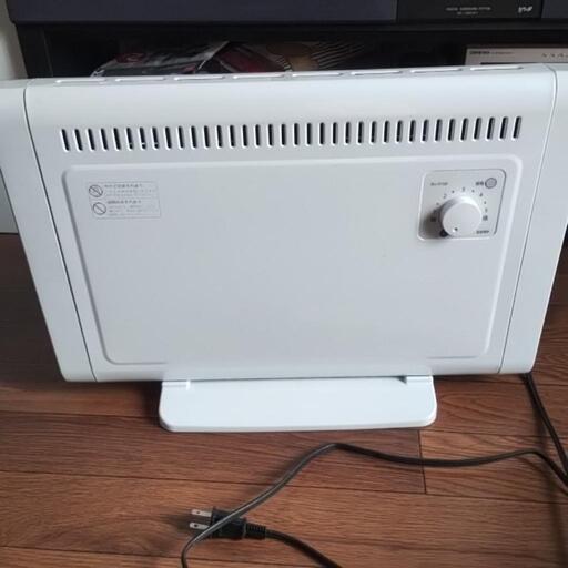 エスケイジャパン　ミニパネルヒーター　SKJ-KT35P  暖房　電気ストーブ　小型　コンパクト　足元　壁掛け