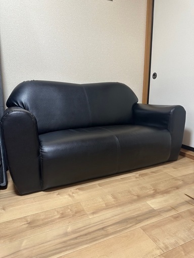 ソーファ2人掛け
　
