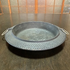 鉄製のすき焼き鍋　20cm アラレ模様　鉄鍋