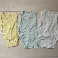 ロンパースセットの画像