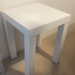 IKEA テーブルの画像