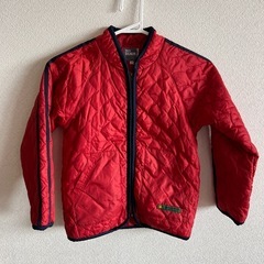  お値下げ致しました⭐️ワスク　130センチ　赤 キルティングジャケット ネイビーアクセントの画像