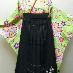 女子袴　 黒地桜刺繍　S ユーズド美品　の画像