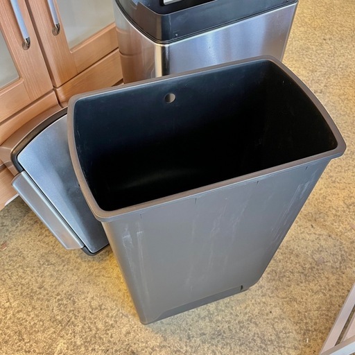 《売約済》【武蔵小山店】　シンプルヒューマン ゴミ箱 レクタンギュラー タッチバーダストボックス 40L タカキュー   ステンレス スチール ごみ箱