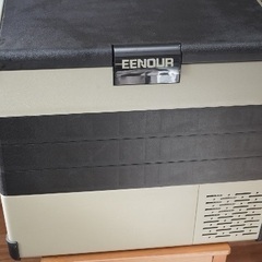 EENOUR クーラーボックス 52L