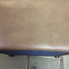 レザー調オットマンの画像