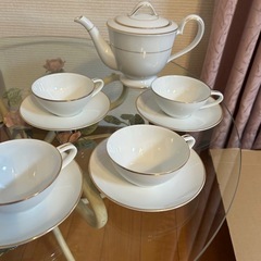 ティーポット&カップ&ソーサー　ノリタケ 9点セット 蓋の内側に...