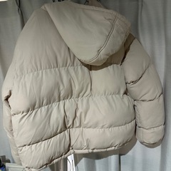 【お値下げ中】ダウンジャケット ピンクベージュ フリーサイズの画像