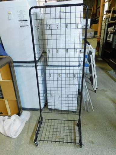 ネットワゴン フック付き W600×H1600 店舗用品 店舗・陳列什器 ネット什器 ネットスタンド ②
