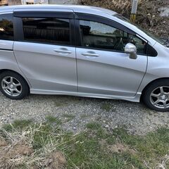 HONDAフリード Ｇ ジャストセレクション 2009年　Hondaインターナビ　ETC　後列片側電動スライドドア 　アルミホイール付きタイヤ9分山　ドラレコ付き　エンジン絶好調　エアコン良好　非喫煙車両　車検2026年9月までの画像