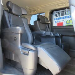 トヨタ　アルファード　３５０Ｓ　Ｃパッケージ★1年保証★ロードサービス付　３０系後期型ルック　黒本革エグゼクティブパワーシート　ＭＯＰナビ　地デジ　Ｂカメラ　Ｂｌｕｅｔｏｏｔｈ　ＭＯＰ後席モニター　両側電動ドア　パワーバック　シートヒーター　ＬＥＤシーケンシャルヘッドライトの画像