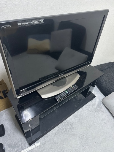 アクオスの液晶テレビ（２０１０年前後）とテレビ台譲ります
