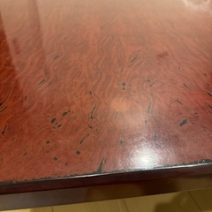 塗りのローテーブルの画像