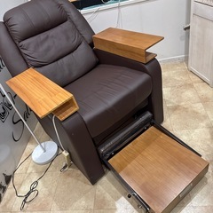 オットマン付きリクライニングソファーの画像