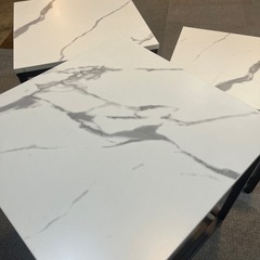 大理石調プリント　サイドテーブル３セットの画像