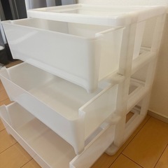 ニトリ3段衣装ケースの画像