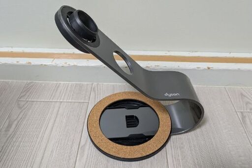 【お話中】【純正】dysonのドライヤーの収納スタンドです。
