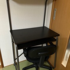 パソコンデスクとイスセット