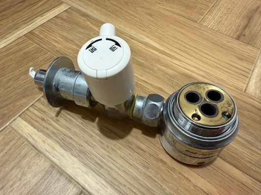 シングル混合栓用分岐アダプター\nB98-AU2