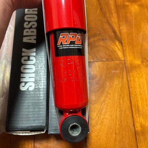 ジムニーRPG jb23 2インチ用のレッドコイルスプリング。 RPG jb23 2〜3インチアップ用ロングショックアブソーバー