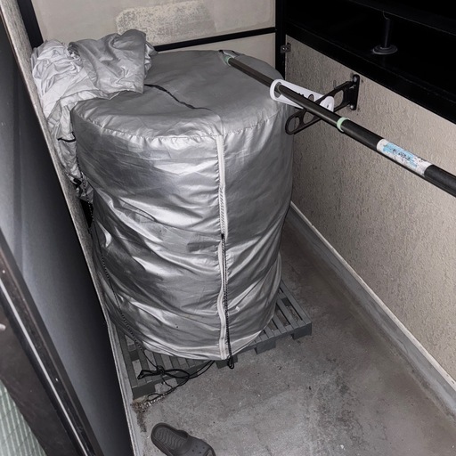 スタッドレスタイヤ