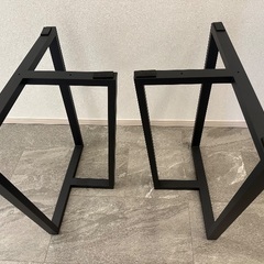 一枚板テーブルの脚（MOKUBA）