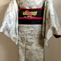 【現金払い可】黒地の九寸名古屋帯　正絹の画像