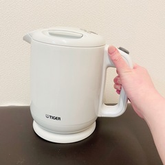 美品♡TIGER 電気ケトル の画像