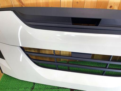 【新車取り外し品】ISUZU 大型トラック用　フロントグリル　純正品