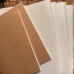 クリアフォルダー4冊、無印A5ノート2冊